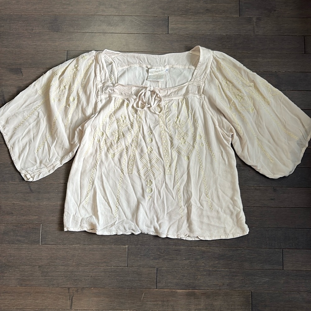 Anthropologie Feather and Bone Light Pink Embroidered Bohemian Top Women’s 3